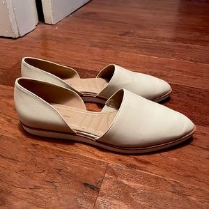 Pointed toe flats